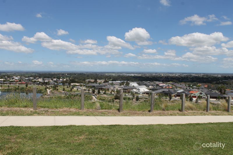 15 Maggiore Cres, Pakenham, VIC 3810