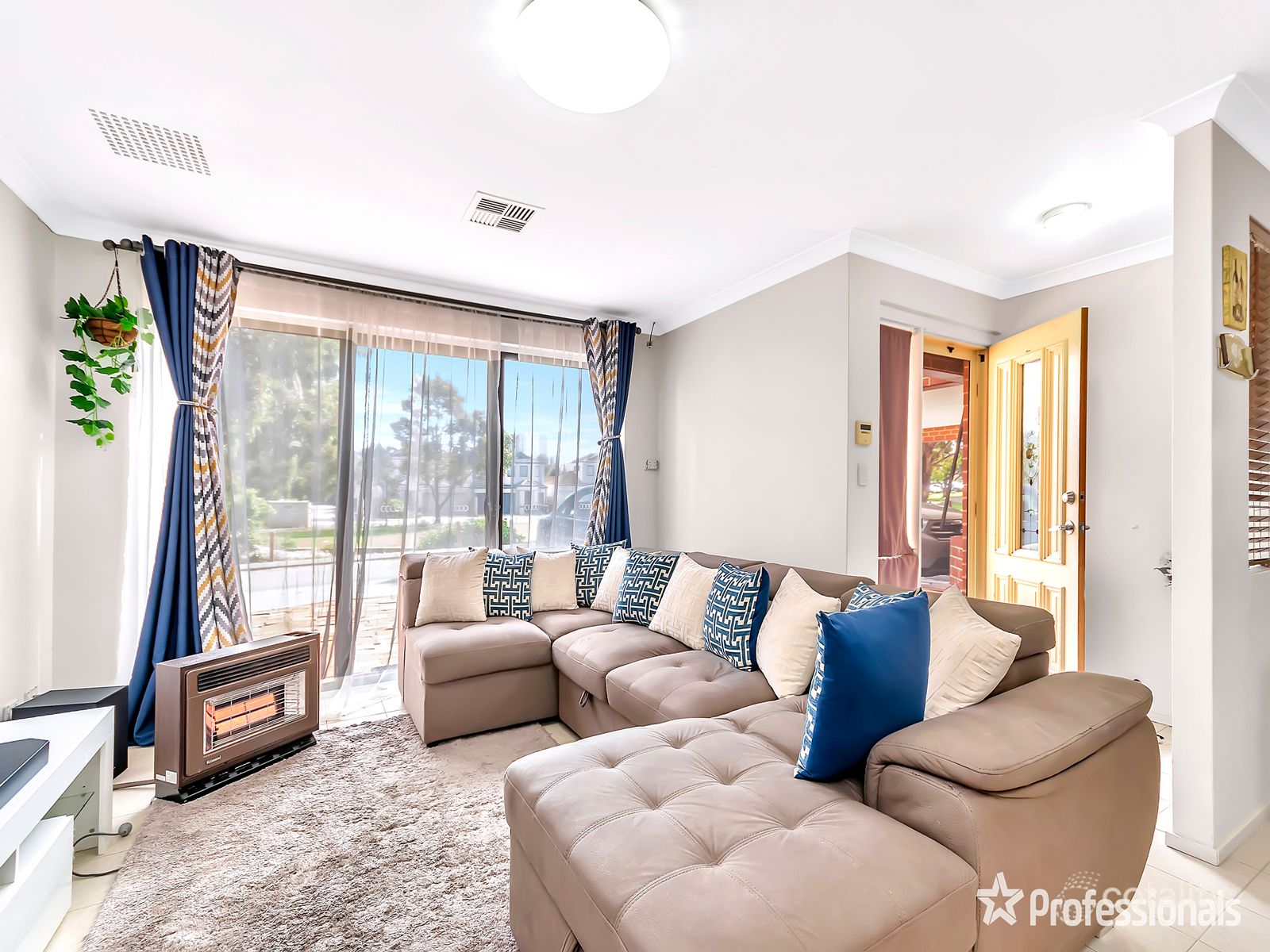 1/17 Dante Ct, Bentley, WA 6102
