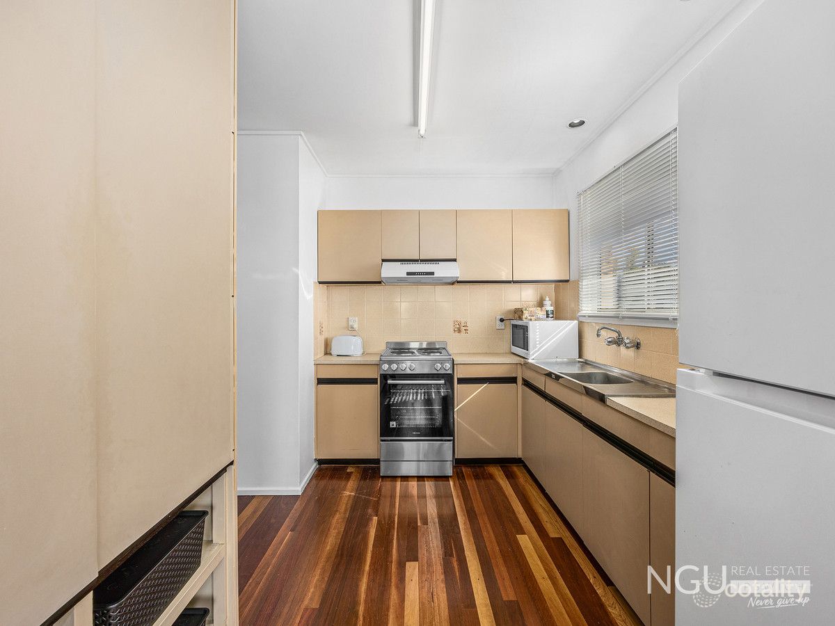 168 Cascade St, Raceview, QLD 4305