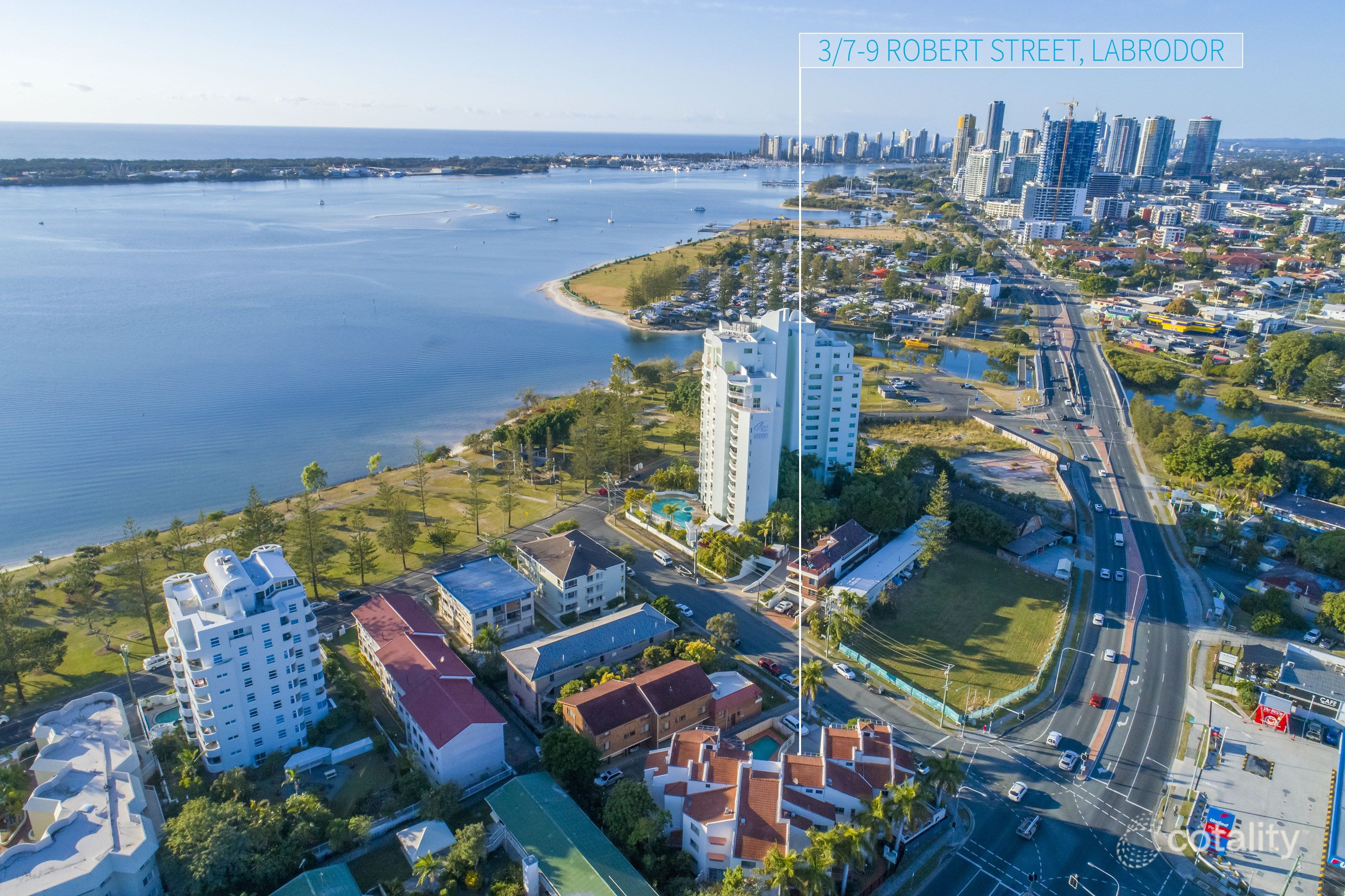 3/7-9 Robert St, Labrador, QLD 4215