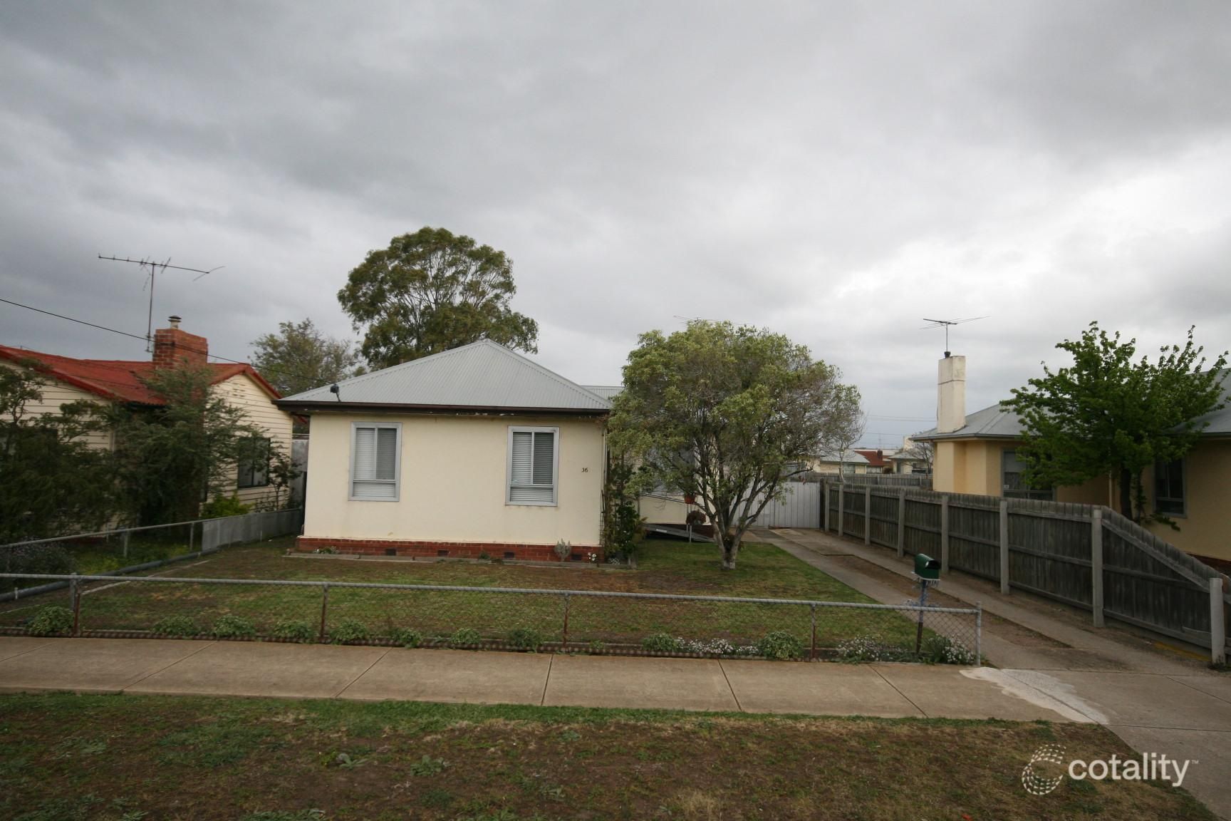 36b Pettitt Cres, Norlane, VIC 3214