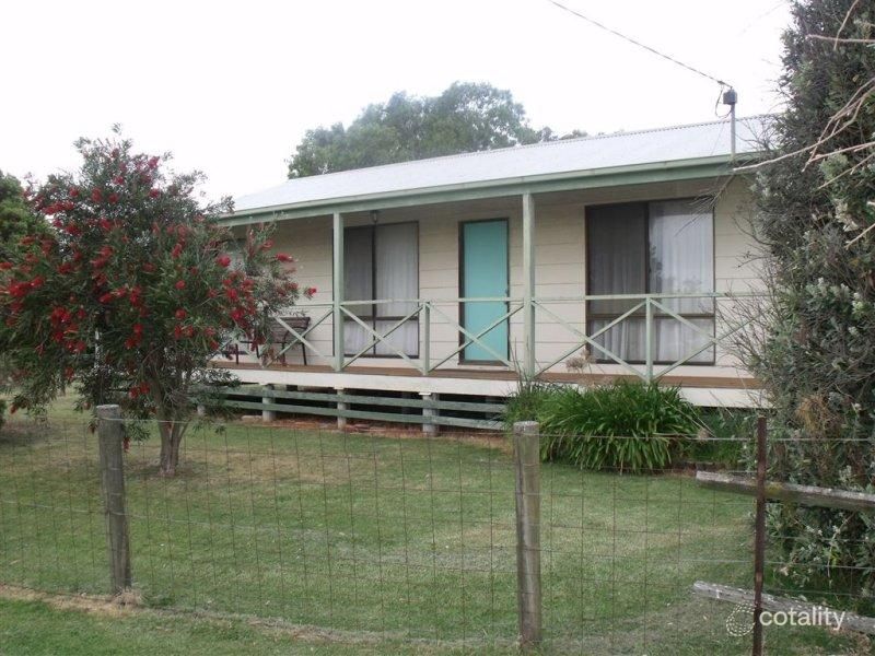 17 Spring St, Port Albert, VIC 3971