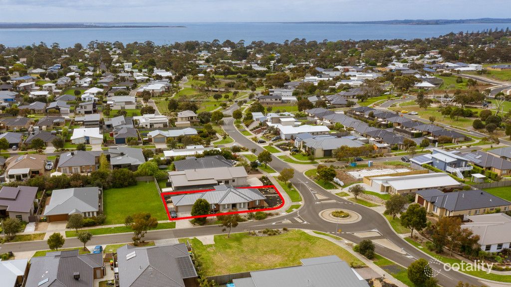42 Seagrove Way, Cowes, VIC 3922