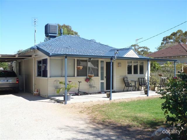 12 Melbourne St, Moora, WA 6510