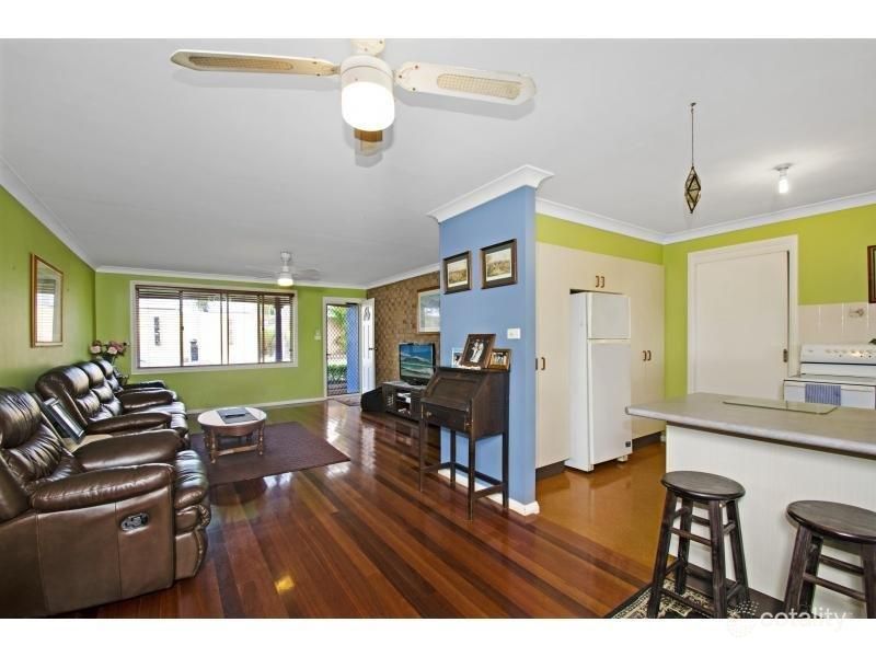 1547 Ocean Dr, Lake Cathie, NSW 2445