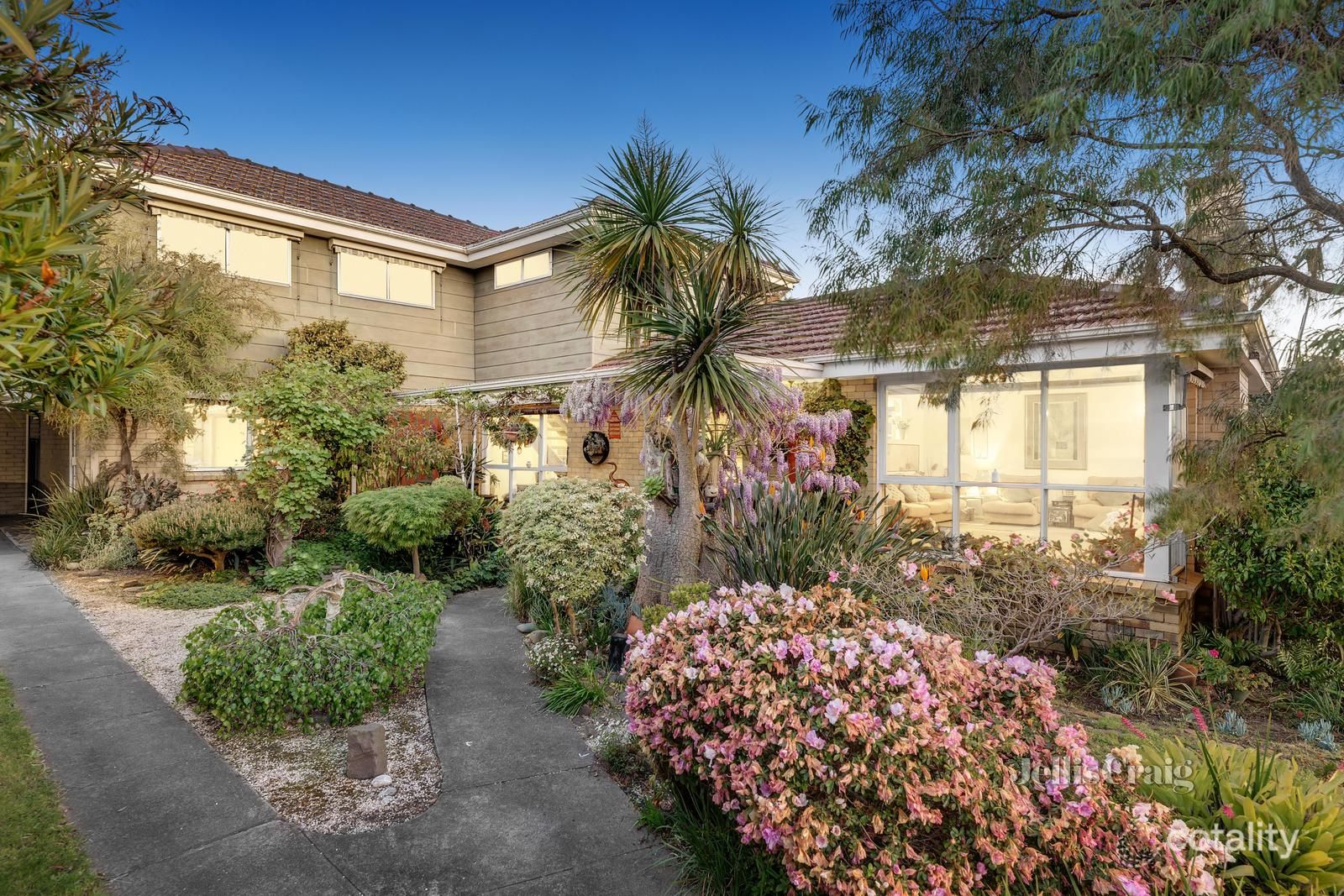18 Dorset St, Glen Waverley, VIC 3150