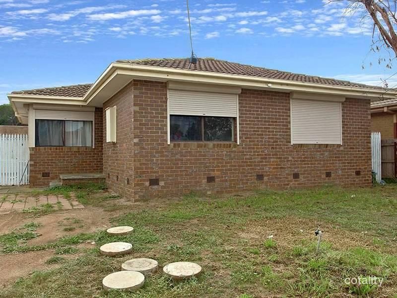54 Cambridge Cres, Werribee, VIC 3030