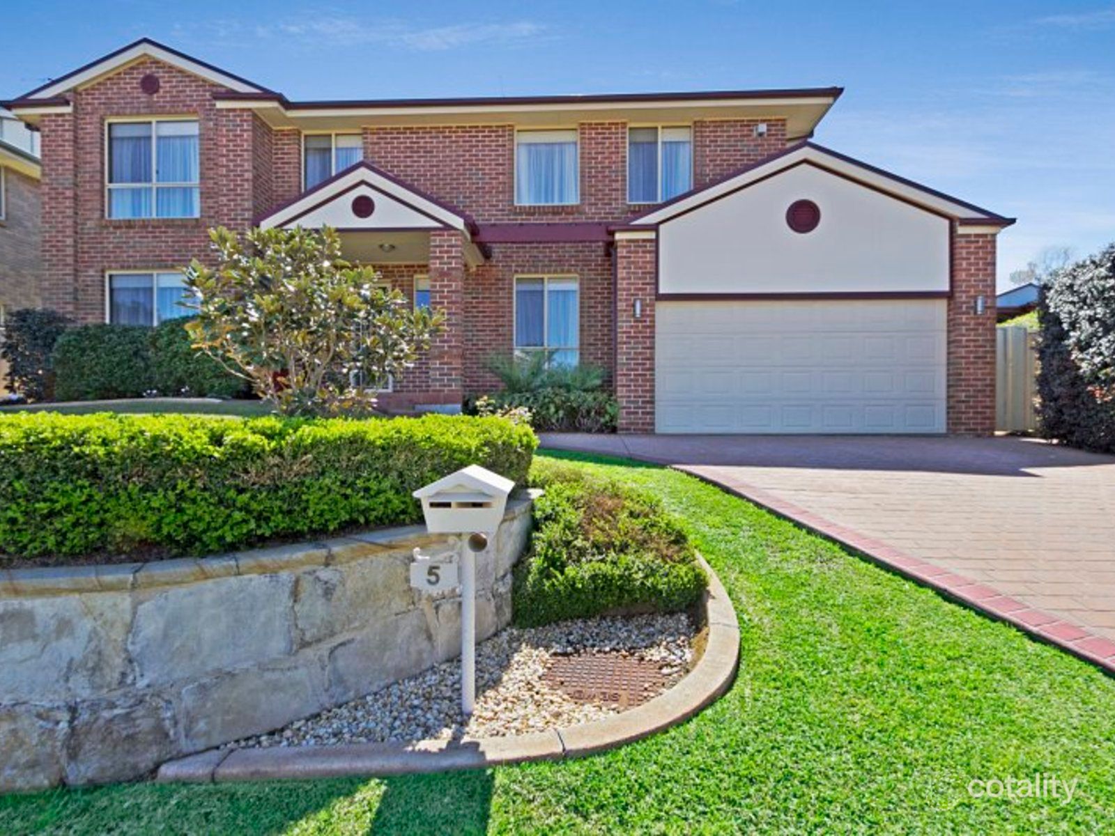 5 Brendan Pl, Quakers Hill, NSW 2763