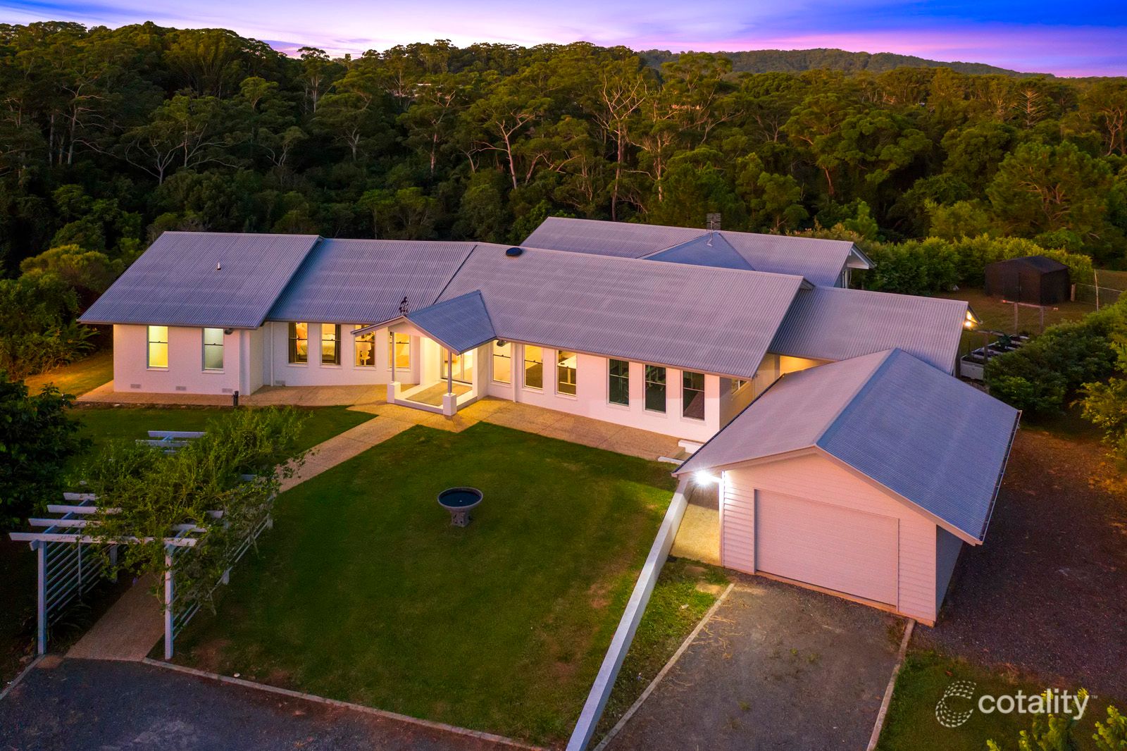 15 Hilary Cres, Woombye, QLD 4559