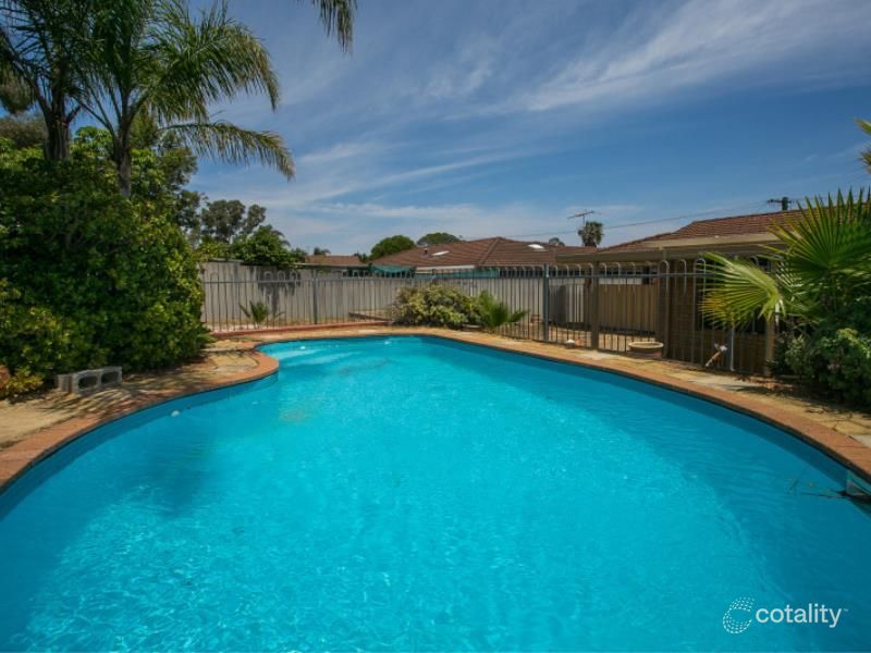 35 Tamarine Way, Swan View, WA 6056