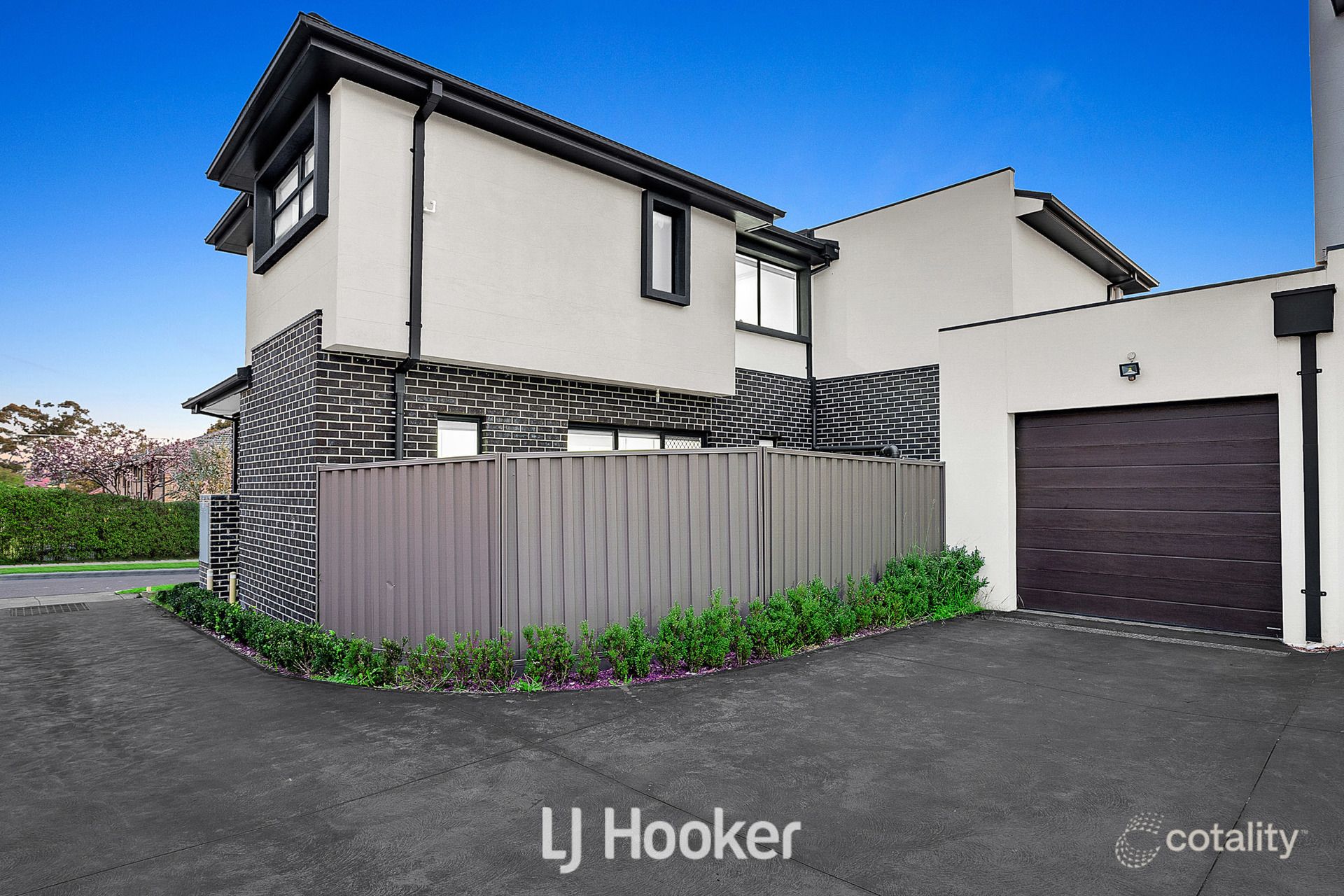 2/11 Edith St, Dandenong, VIC 3175
