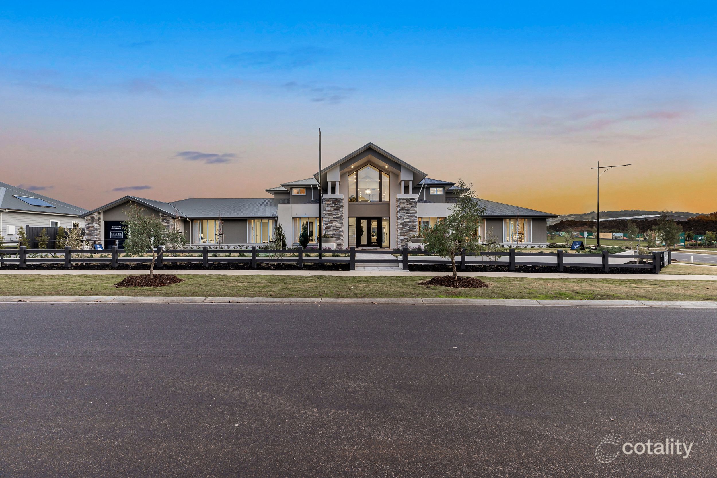 13 Willowbank Rd, Gisborne, VIC 3437