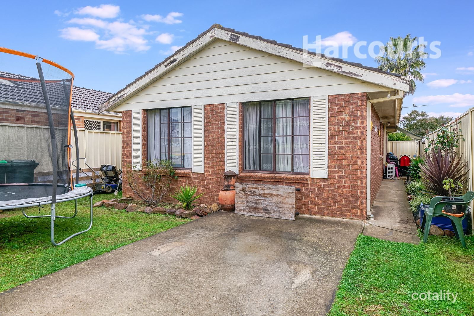 2/116 Chasselas Ave, Eschol Park, NSW 2558