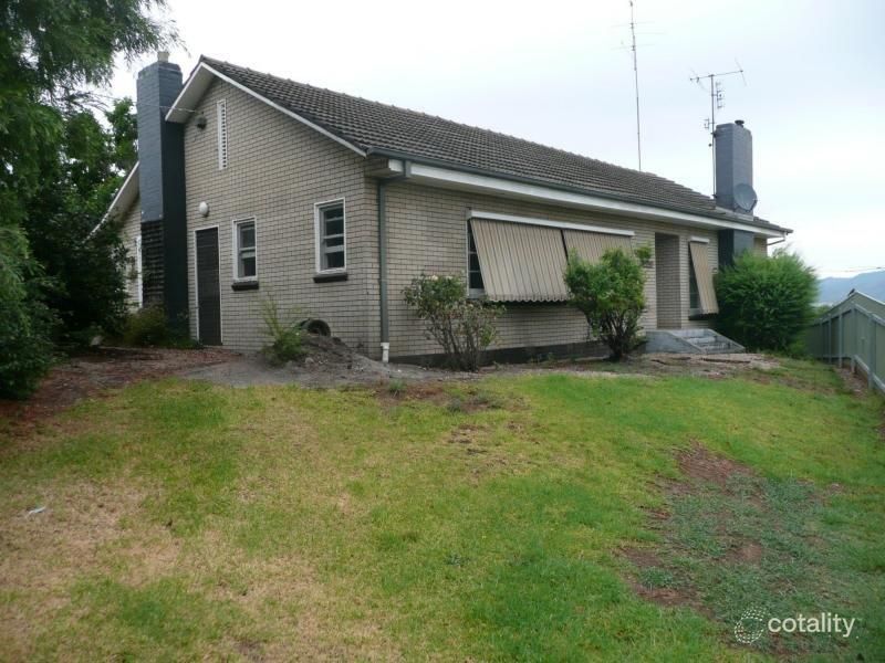 6 Halls Rd, Myrtleford, VIC 3737