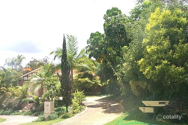 7 Dornie Pl, Fig Tree Pocket, QLD 4069