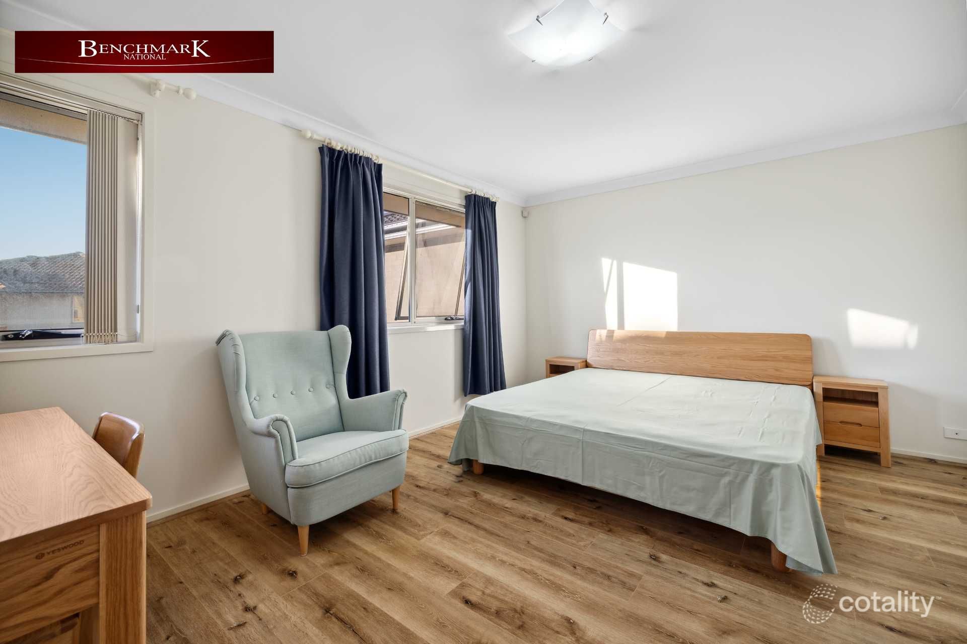 1 Hamlin Cct, Holsworthy, NSW 2173