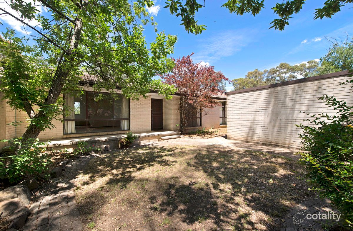 15 Brownlow Pl, Holt, ACT 2615