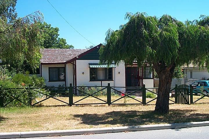 35 Hewison Rd, Medina, WA 6167