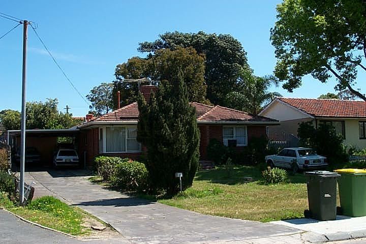 33 Romeo Rd, Coolbellup, WA 6163