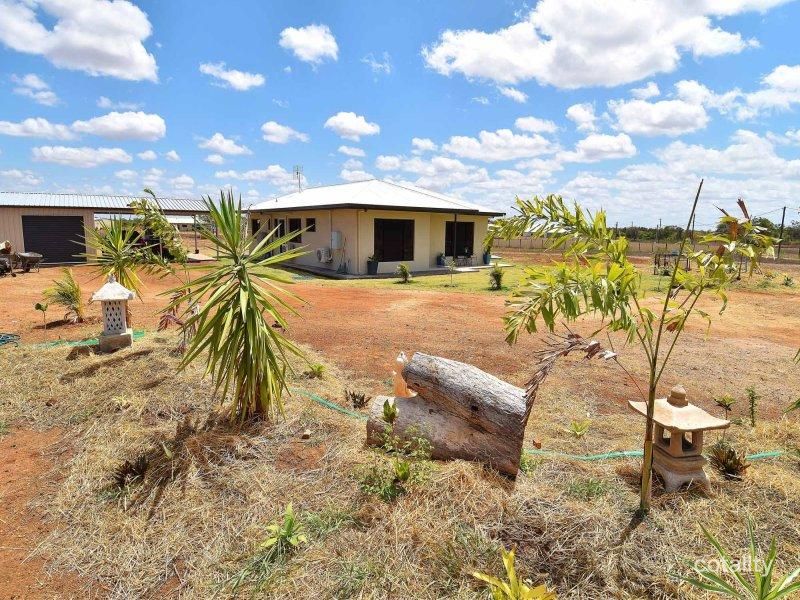 17 Golf Links Dr, Toll, QLD 4820