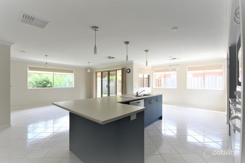 62 Fogarty Ave, Highton, VIC 3216