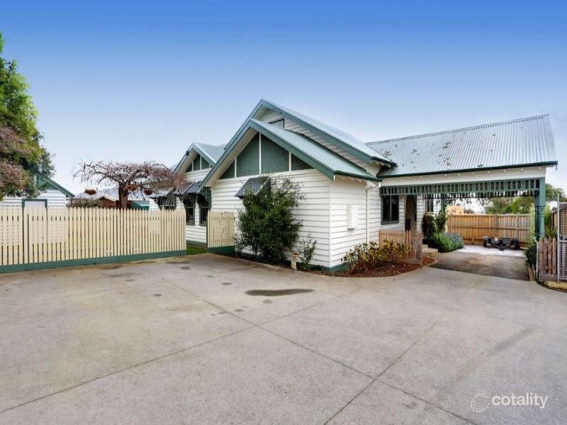 1 Plush Mews, Wandin North, VIC 3139