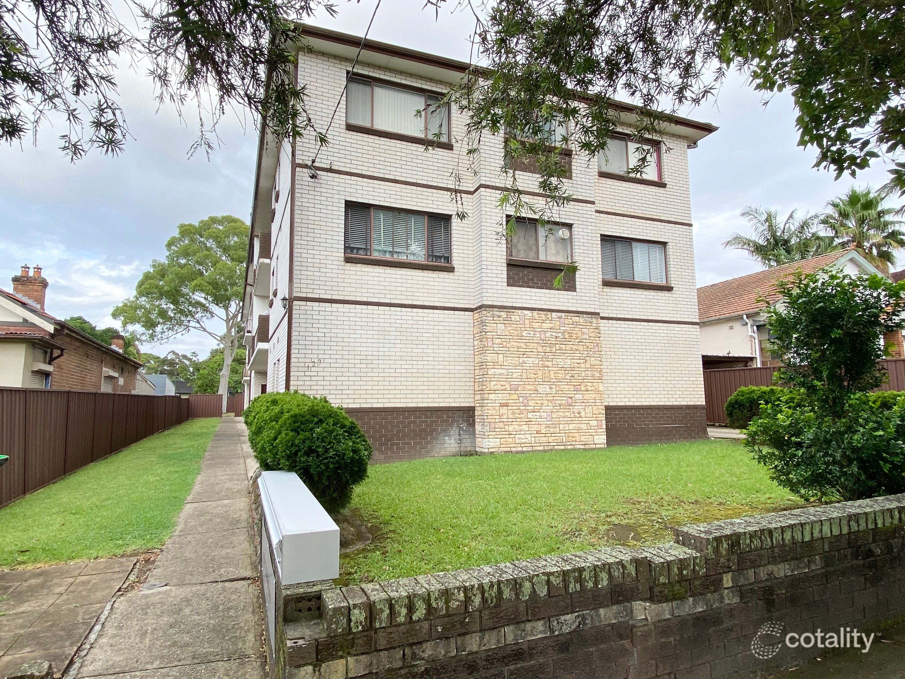 2/129 Victoria Rd, Punchbowl, NSW 2196