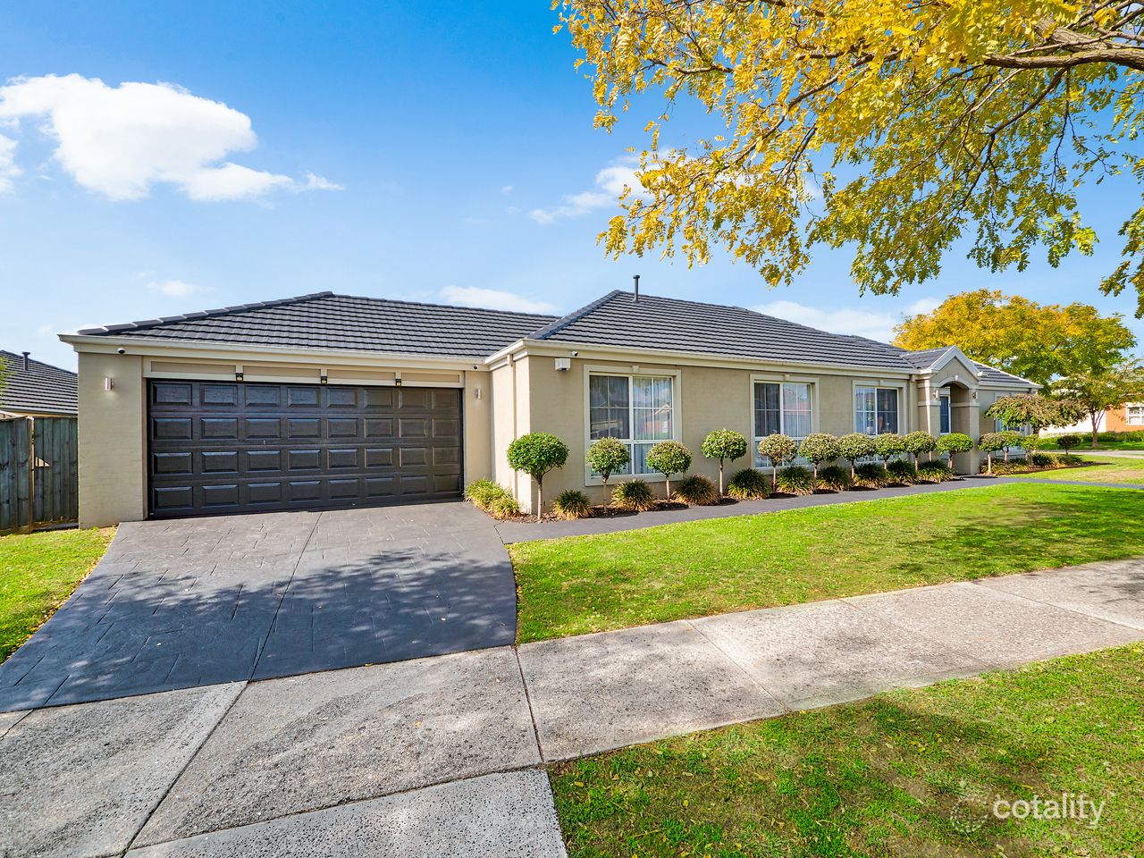 20 Chatswood Dr, Narre Warren South, VIC 3805