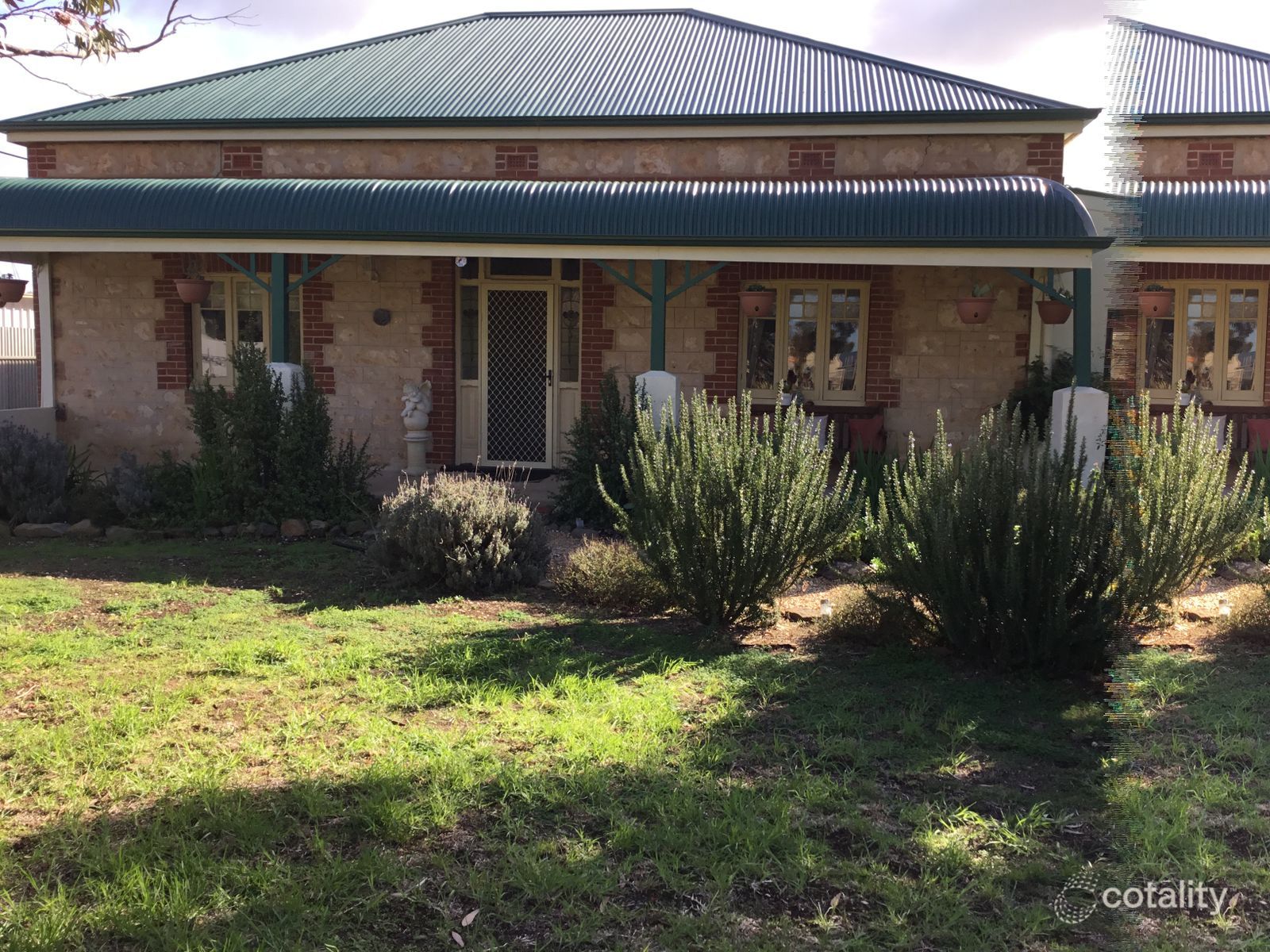 28 Marchant Rd, Strathalbyn, SA 5255