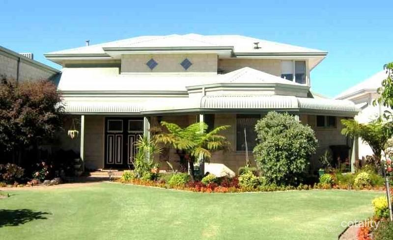 16 Gleneagles Way, Pelican Point, WA 6230