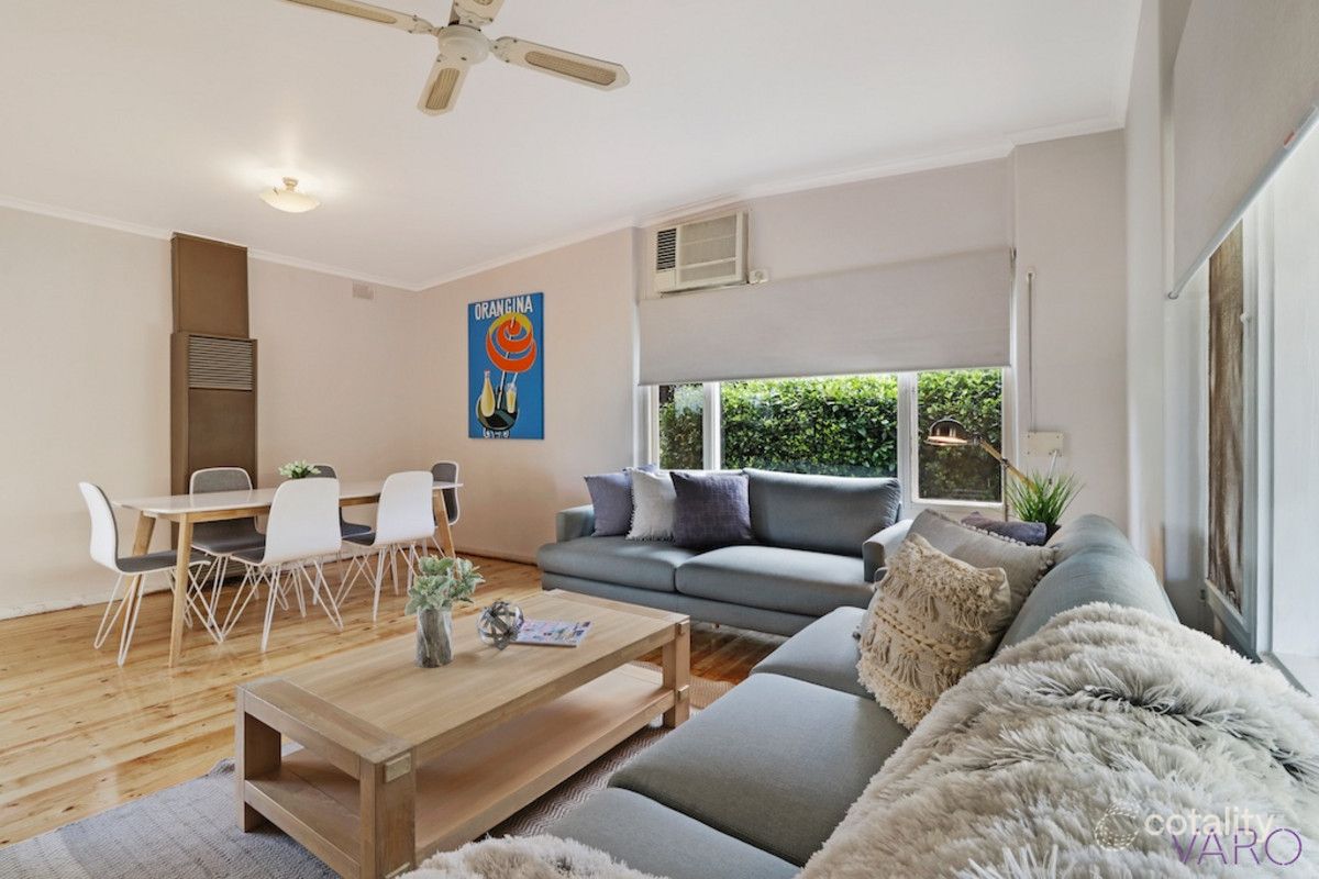 17 Margaret St, Para Hills, SA 5096