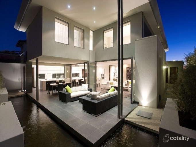 12 Orsino Bvd, North Coogee, WA 6163