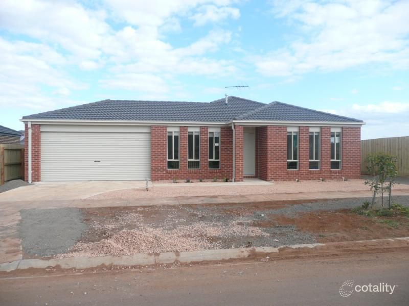 32 Tilley Dr, Maddingley, VIC 3340