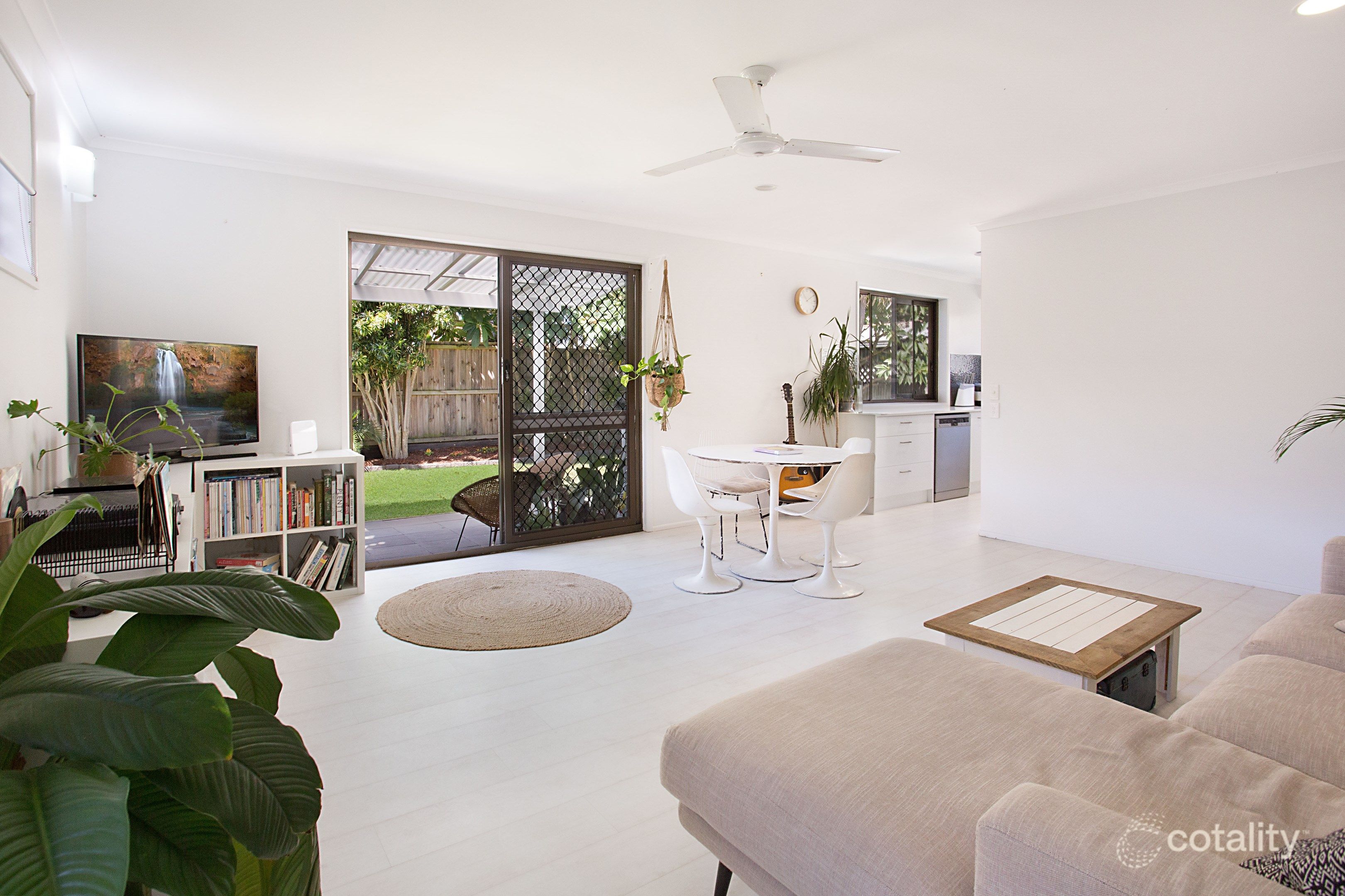 2/53 Albion Ave, Miami, QLD 4220