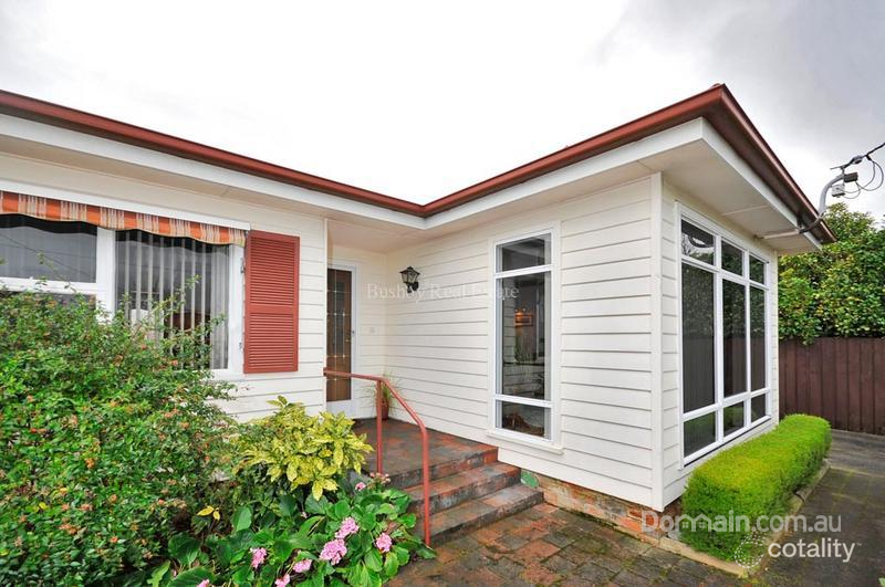 15 Kelvin St, Youngtown, TAS 7249