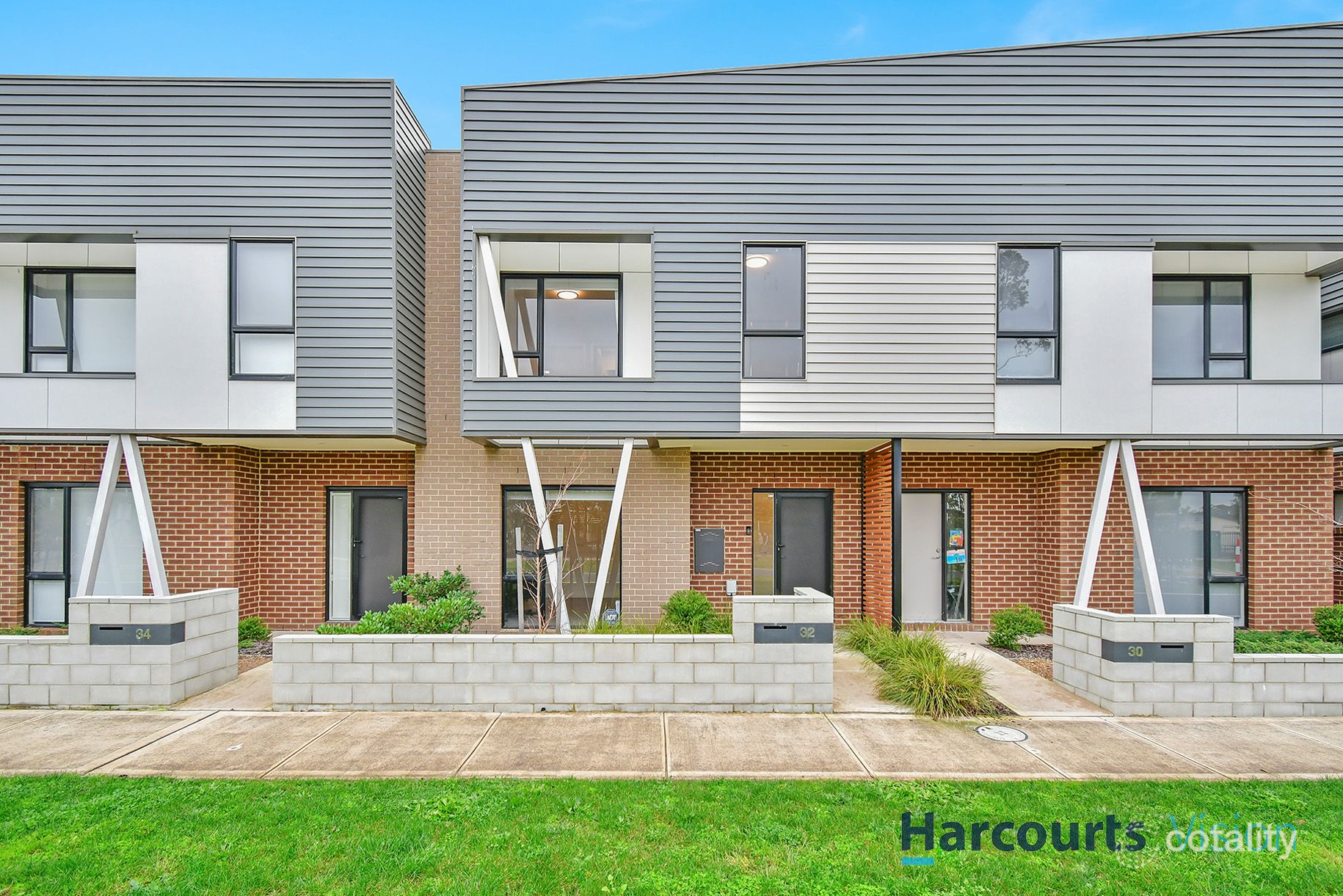 32 Clarendon St, Avondale Heights, VIC 3034