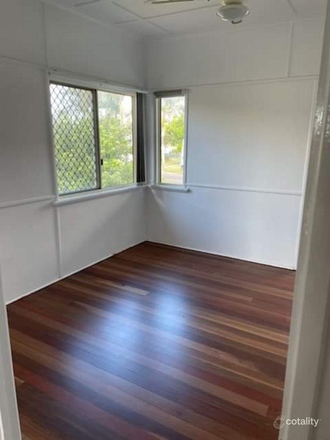 27 Beatrice St, Walkervale, QLD 4670