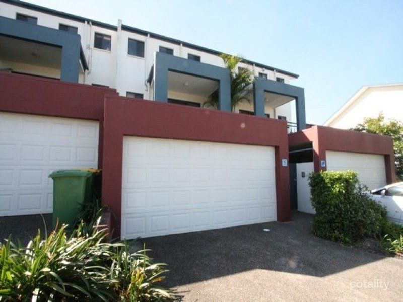 7/23 Peppertree Cct, Robina, QLD 4226