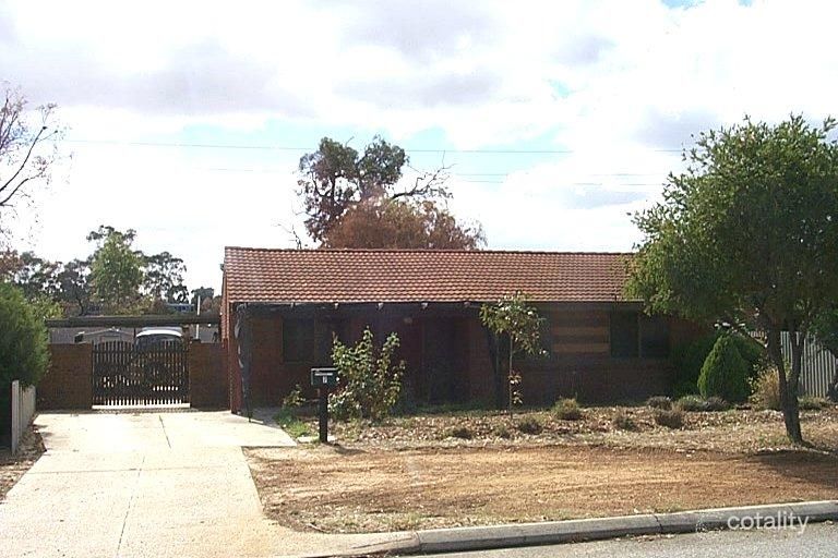 7 Martin Ct, Westminster, WA 6061