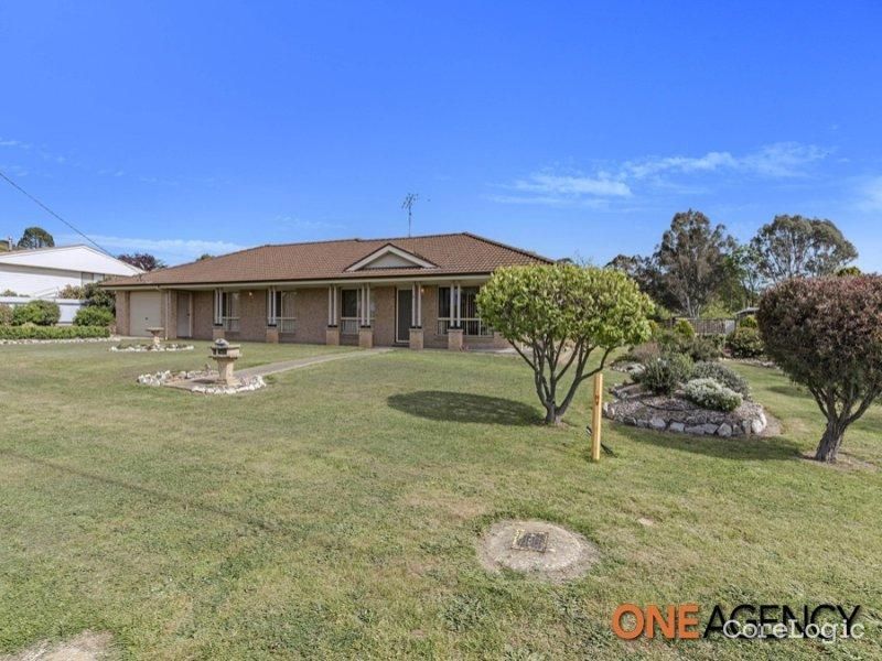 11 Copeland St, Gunning, NSW 2581