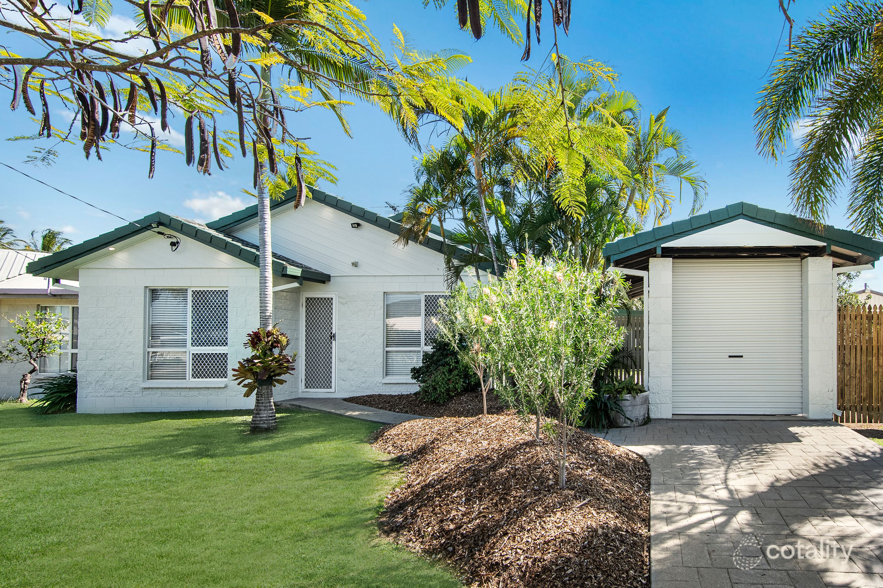 25 Amanda Ave, Rasmussen, QLD 4815