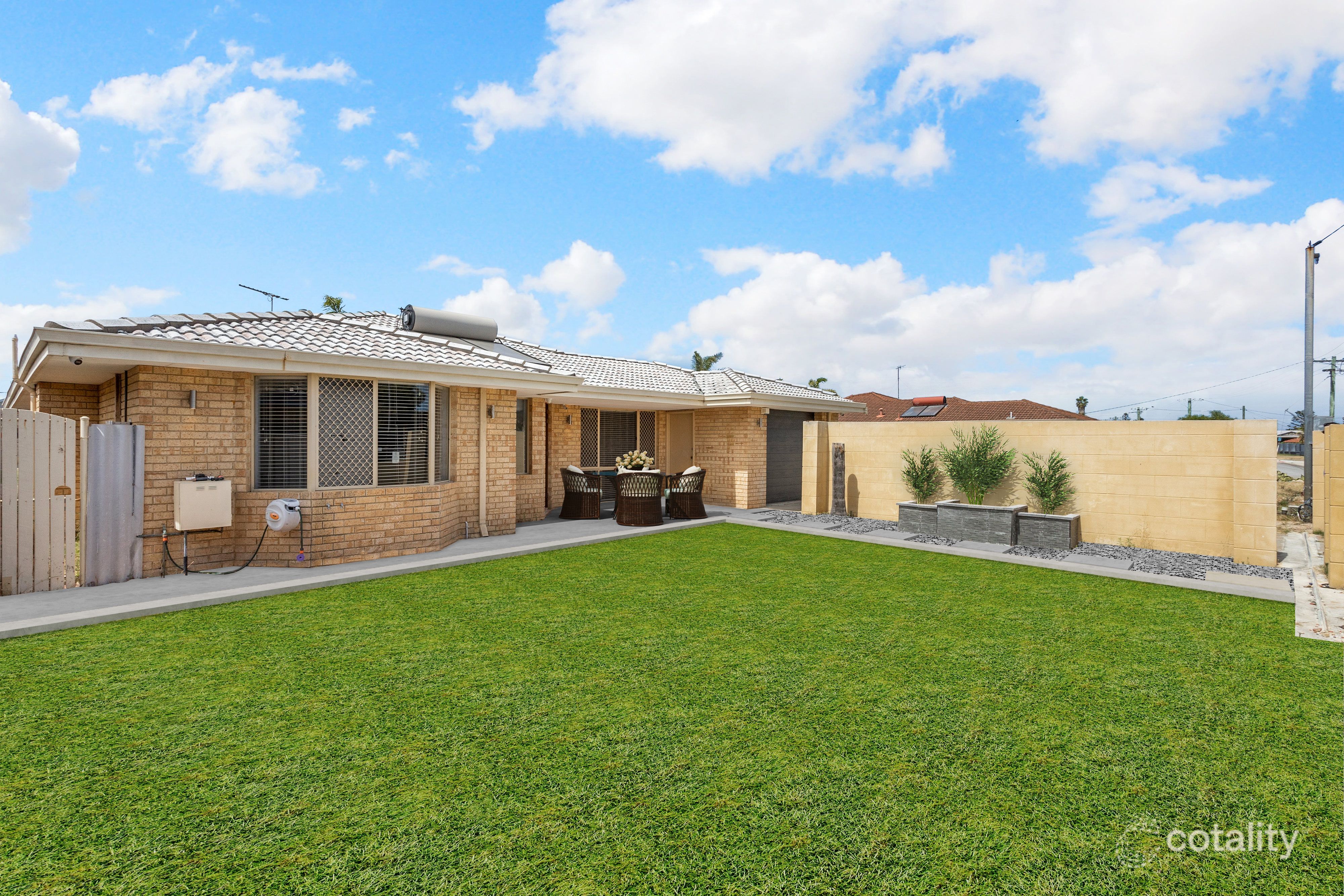 32 Tangadee Rd, Golden Bay, WA 6174