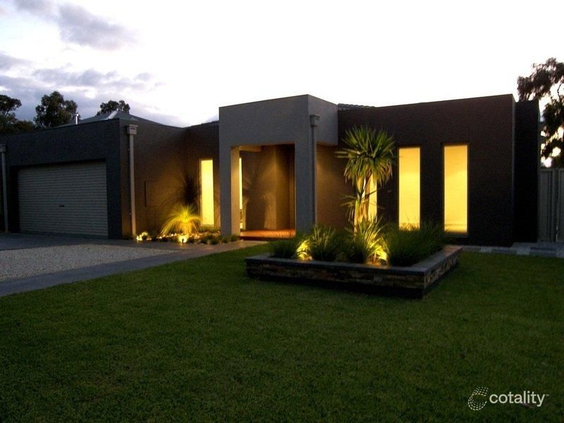 18 Bronwyn Ct, Spring Gully, VIC 3550