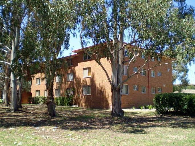 79/27-35 Coxen St, Hughes, ACT 2605