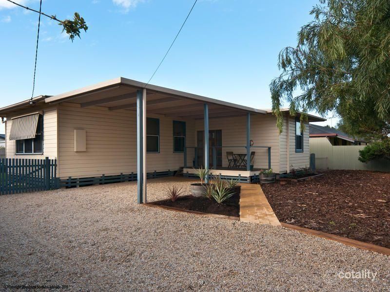 39 Quinliven Rd, Port Willunga, SA 5173