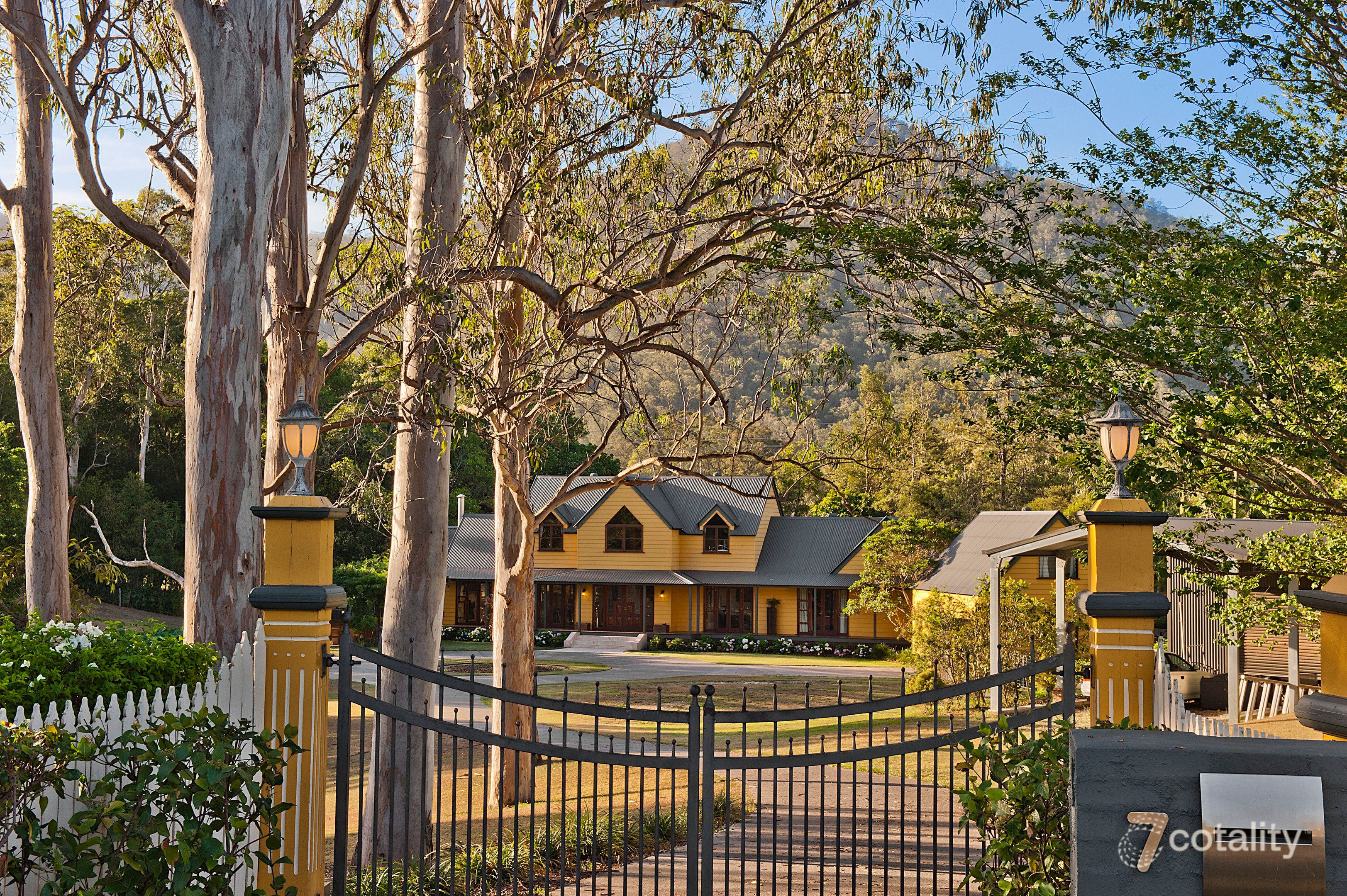 7 Bywood Ct, Highvale, QLD 4520