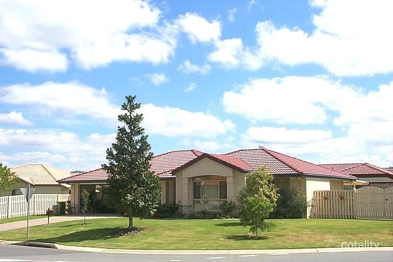 19 Swanton Dr, Mudgeeraba, QLD 4213