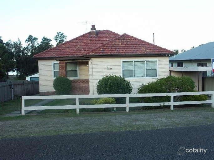 38 Railway Pde N, Blackalls Park, NSW 2283