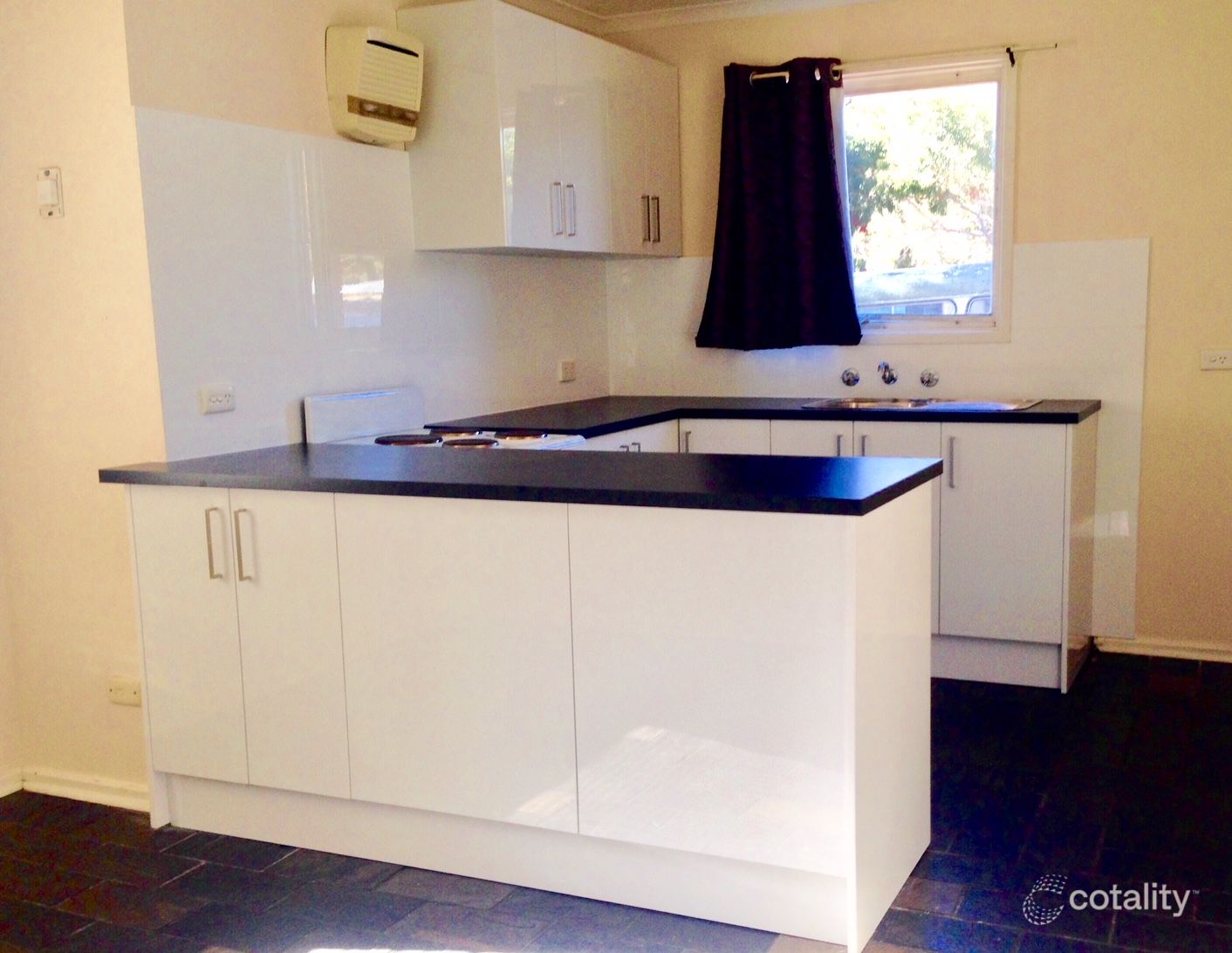 27 Hawker Cres, Elizabeth East, SA 5112