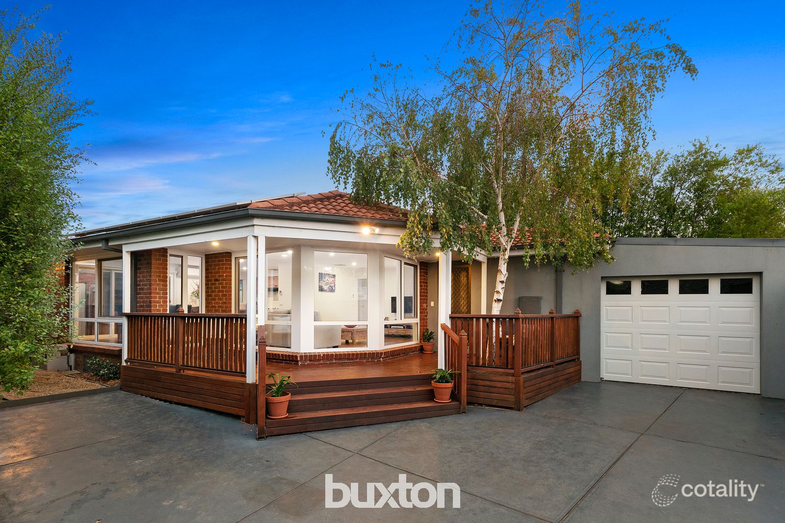 2/18 Widdop Cres, Hampton East, VIC 3188